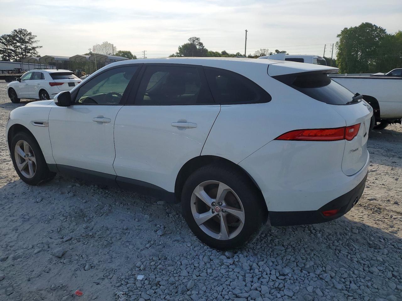 2017 JAGUAR F-PACE