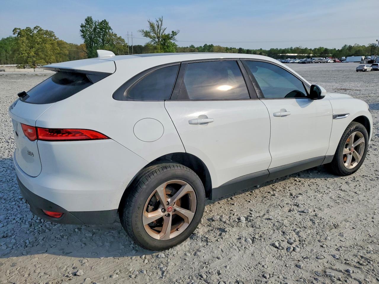 2017 JAGUAR F-PACE