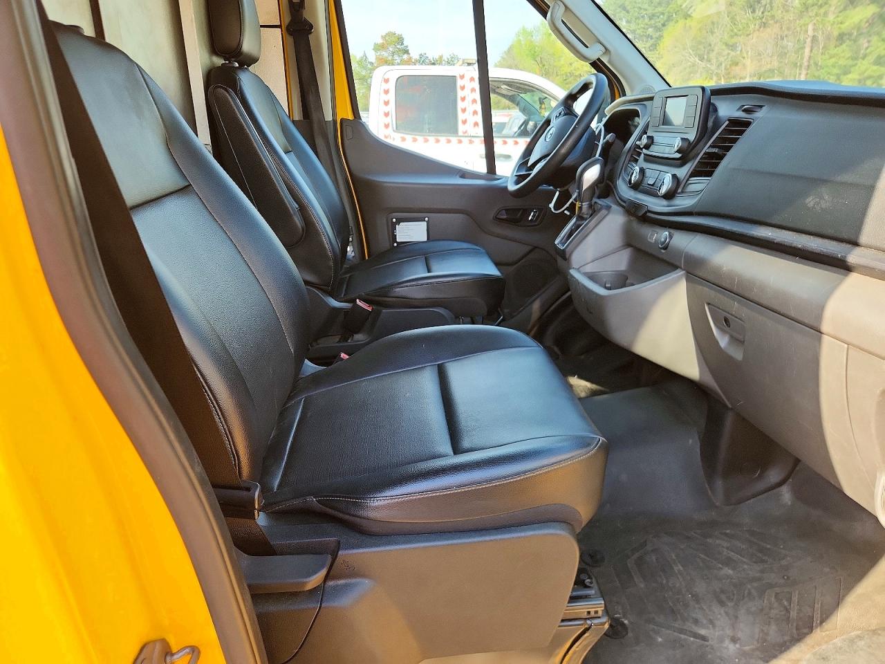 2022 FORD TRANSIT T