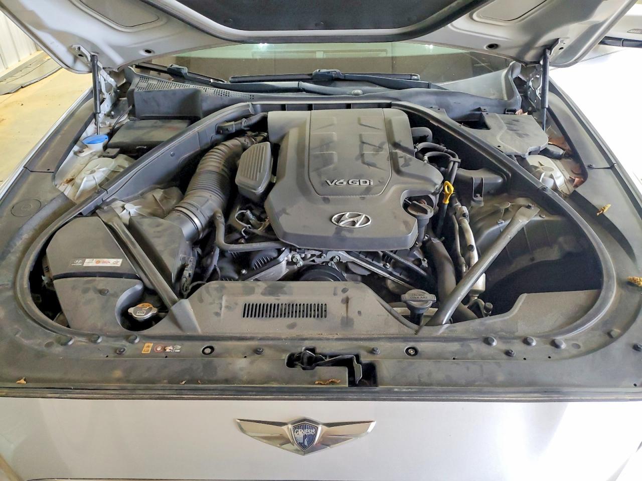 2015 HYUNDAI GENESIS