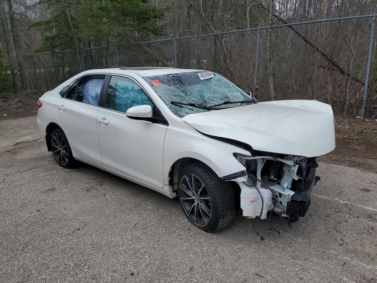 2016 TOYOTA CAMRY