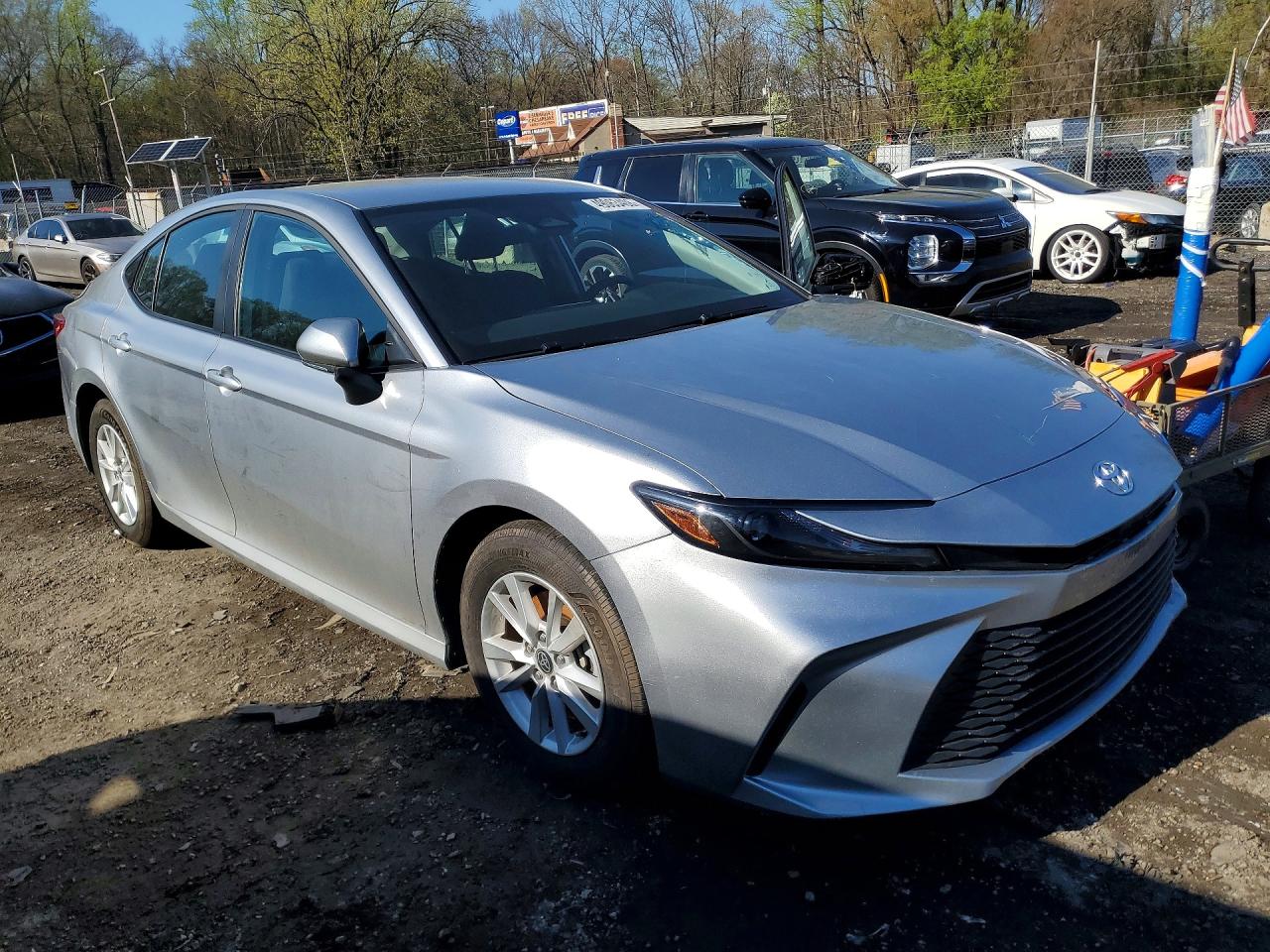 2025 TOYOTA CAMRY