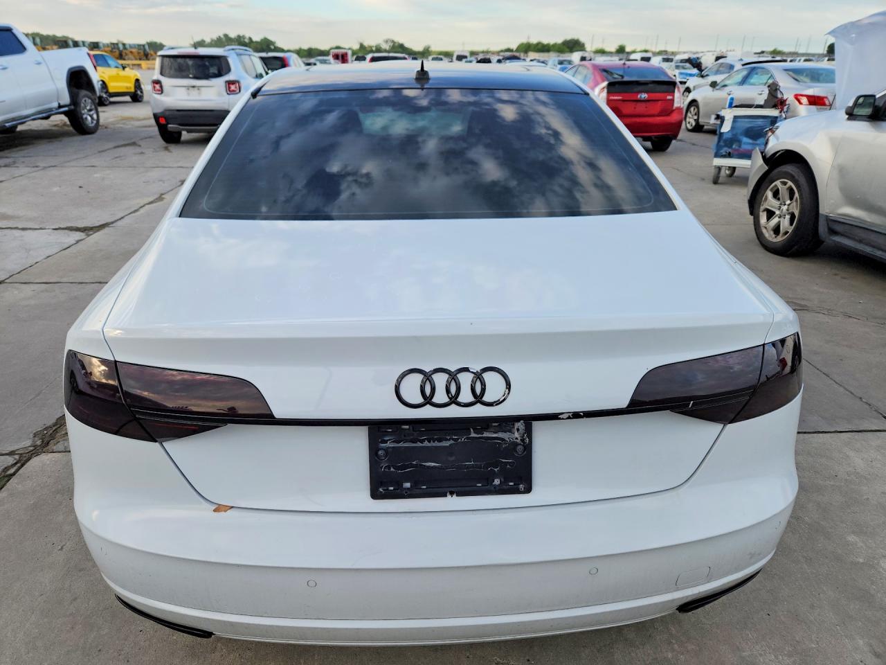 2017 AUDI A8