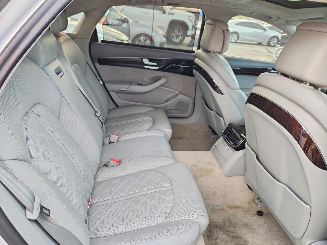 2017 AUDI A8