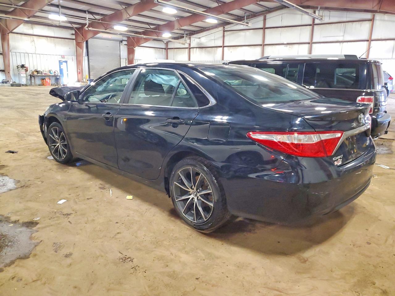 2015 TOYOTA CAMRY