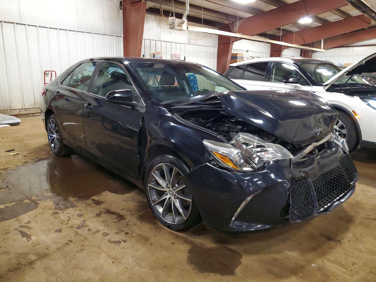 2015 TOYOTA CAMRY