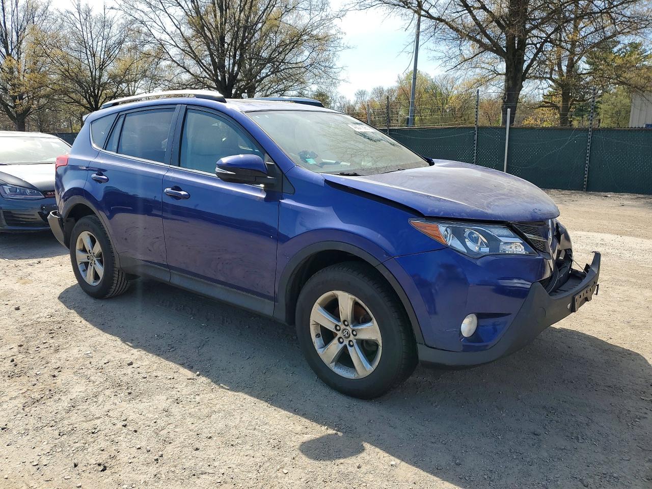 2015 TOYOTA RAV4