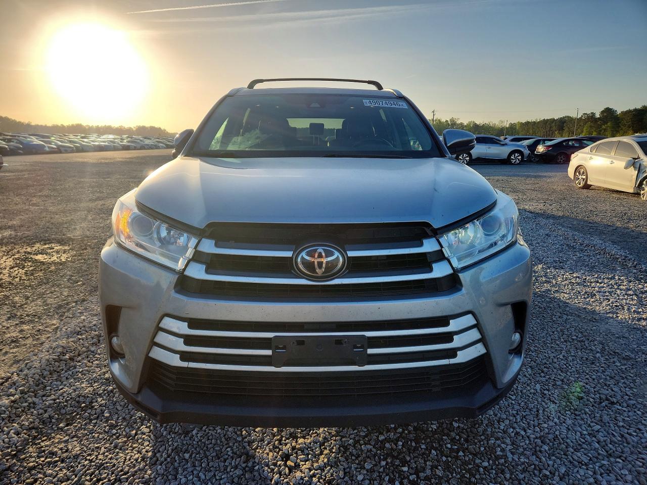 2017 TOYOTA HIGHLANDER