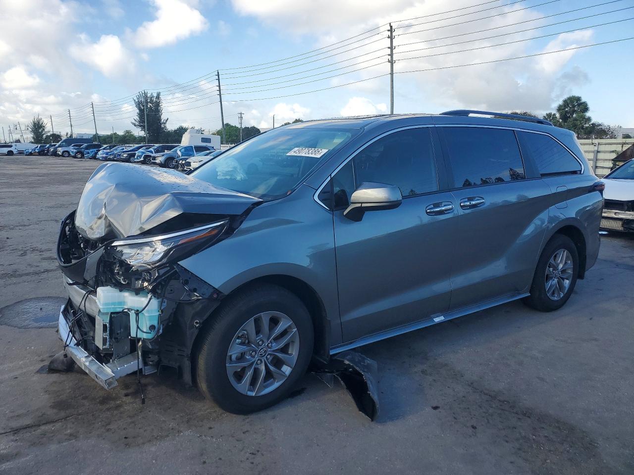 2026 TOYOTA SIENNA