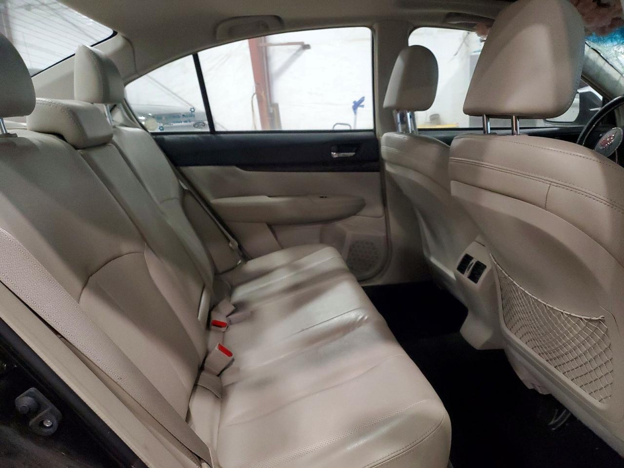 2014 SUBARU LEGACY