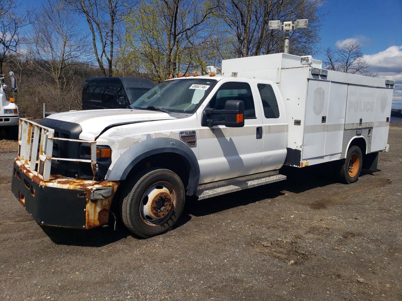 2010 FORD F550