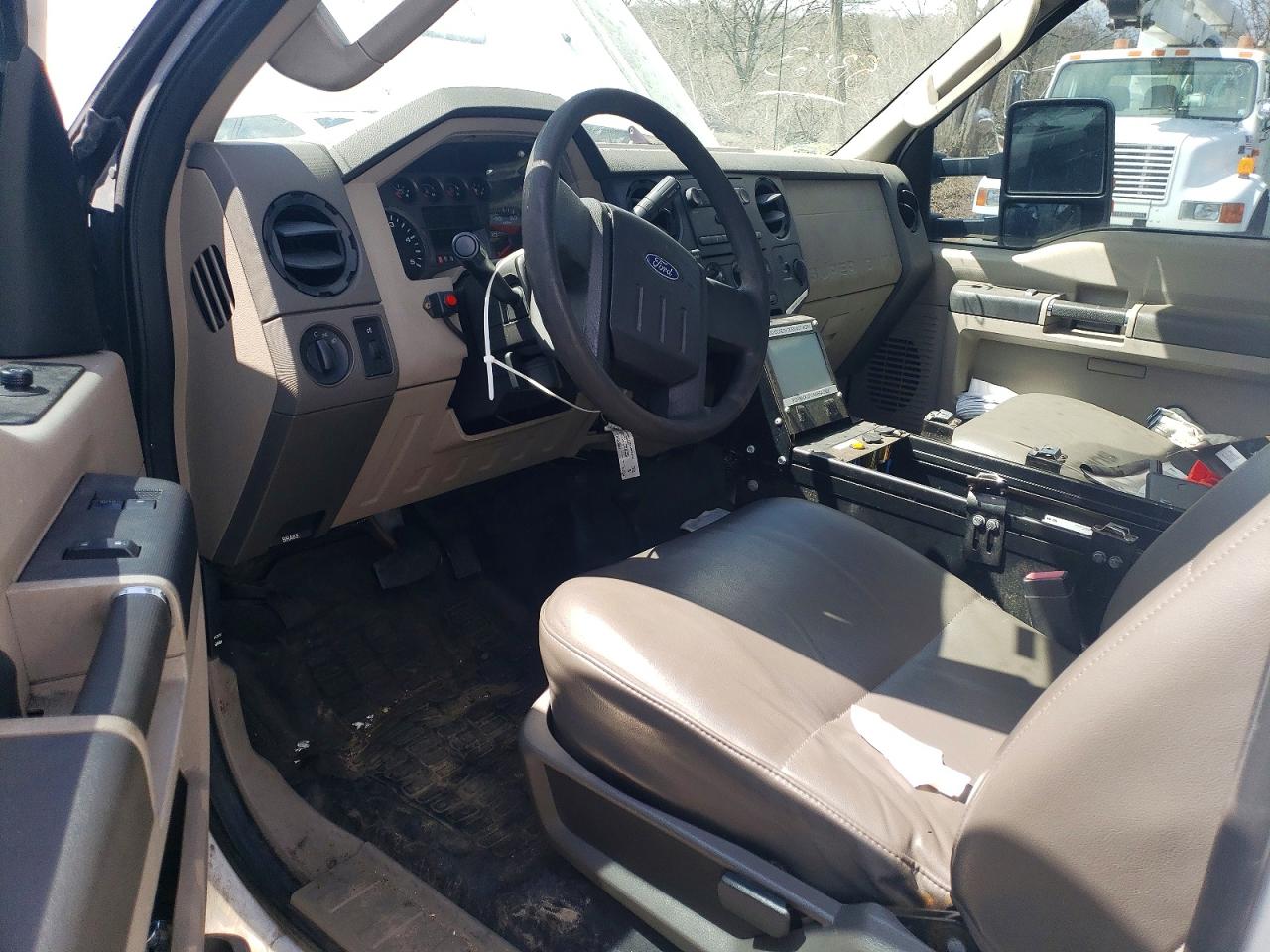 2010 FORD F550