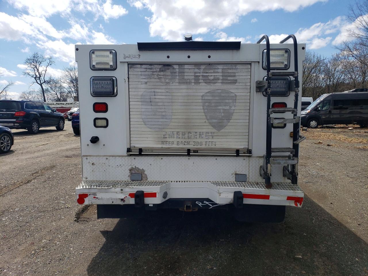 2010 FORD F550