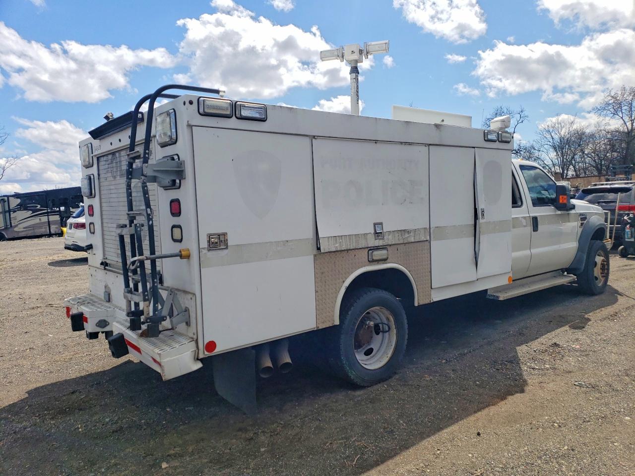 2010 FORD F550