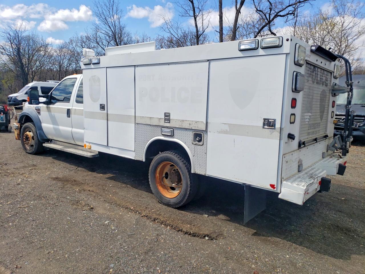2010 FORD F550