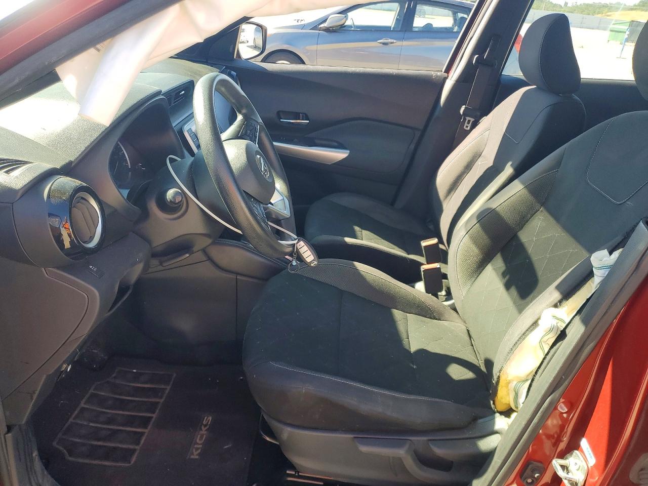 2019 NISSAN KICKS