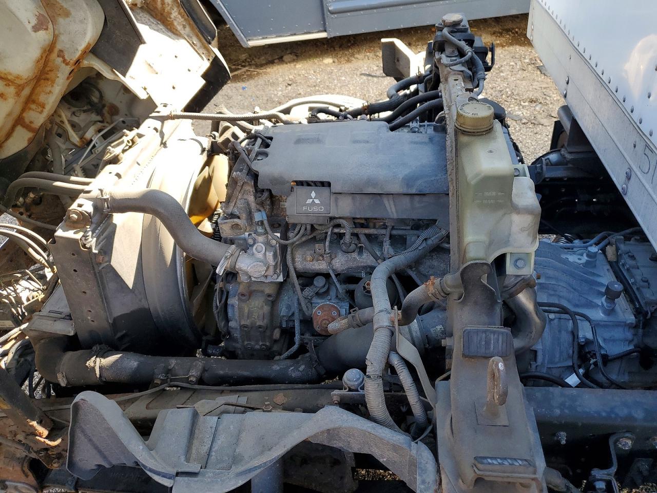 2014 MITSUBISHI FUSO FE