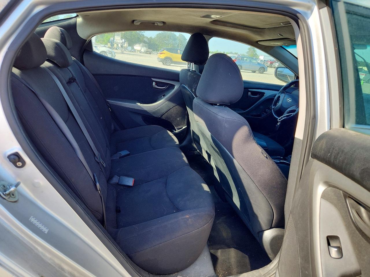 2016 HYUNDAI ELANTRA