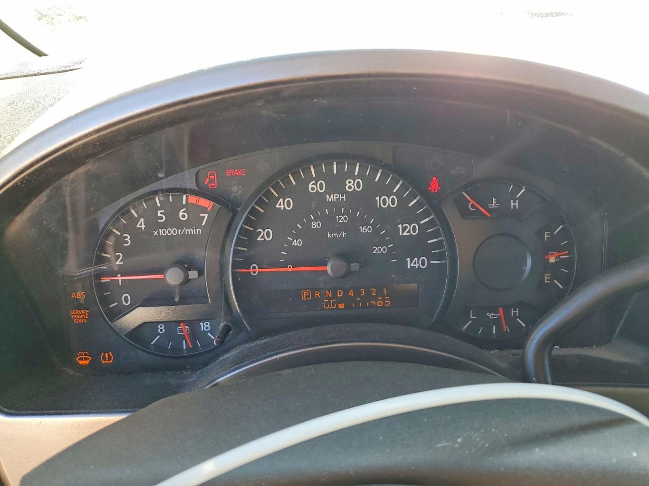 2004 NISSAN TITAN
