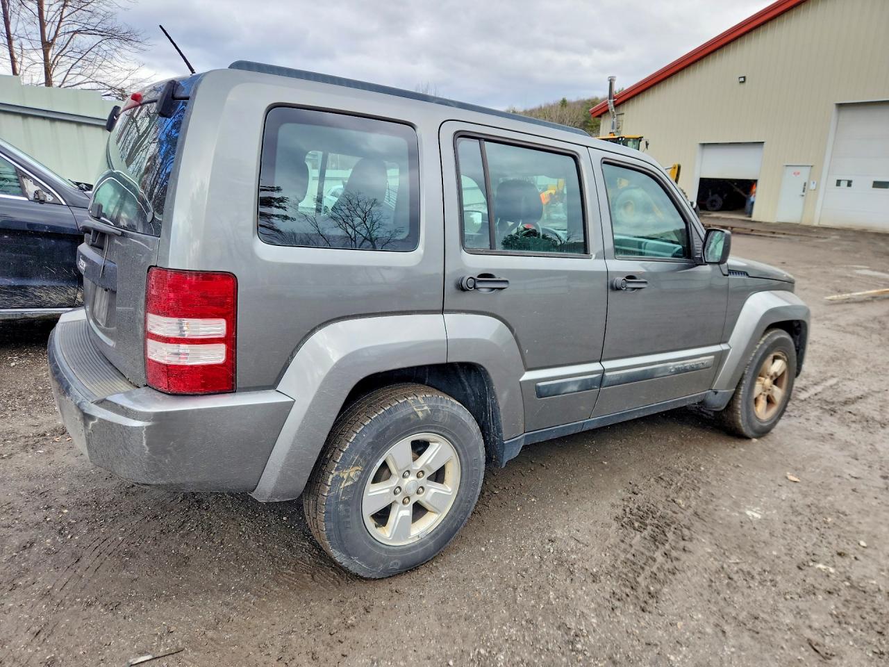 2012 JEEP LIBERTY