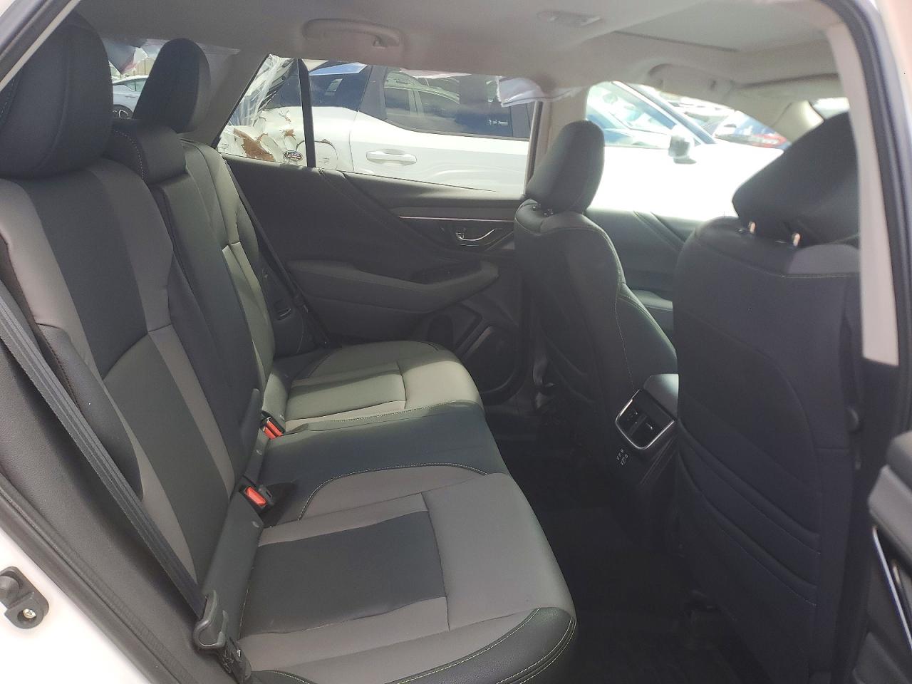 2025 SUBARU OUTBACK