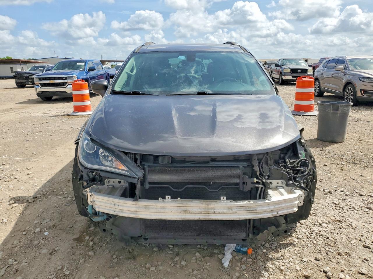 2017 CHRYSLER PACIFICA