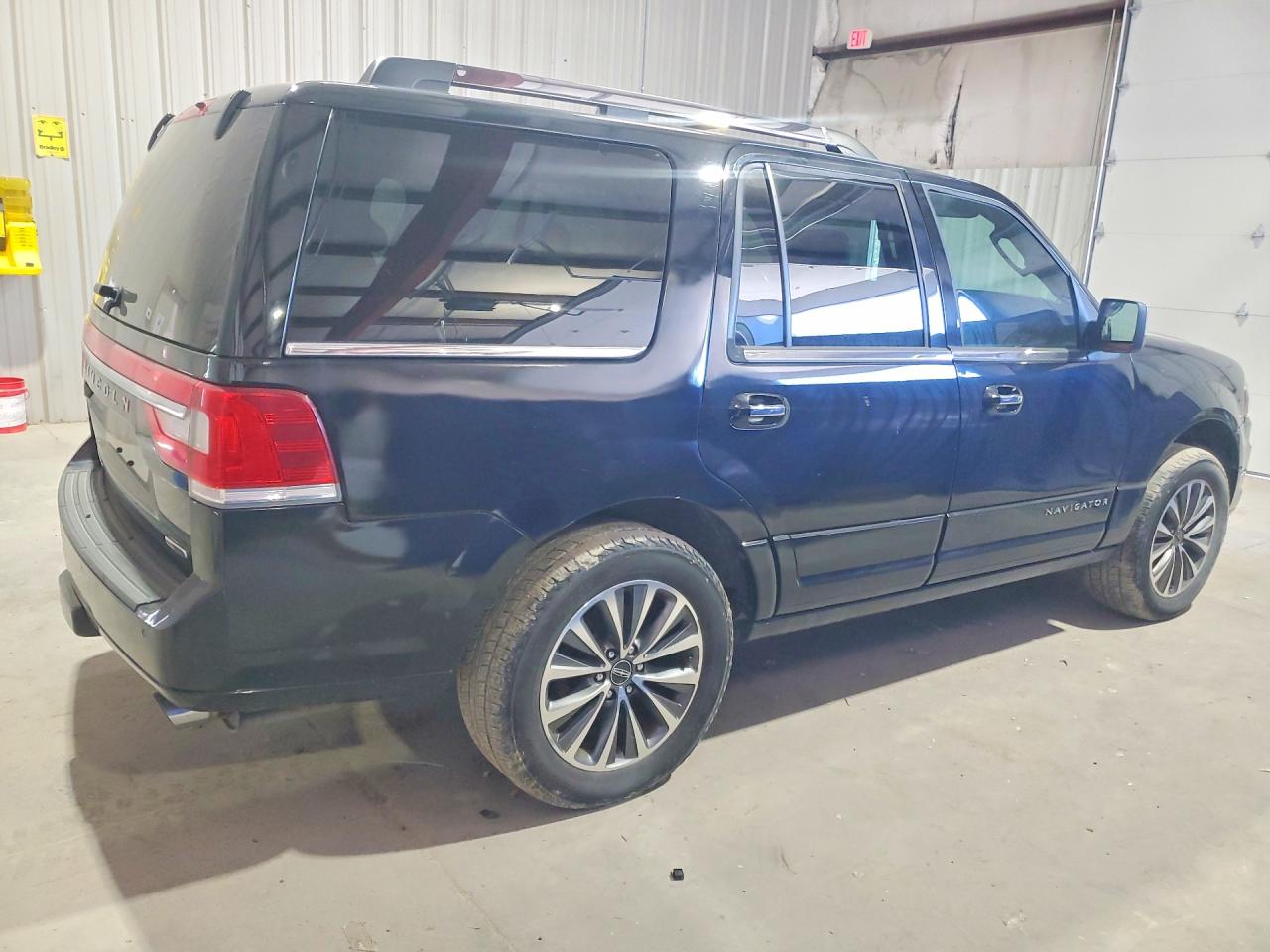 2016 LINCOLN NAVIGATOR