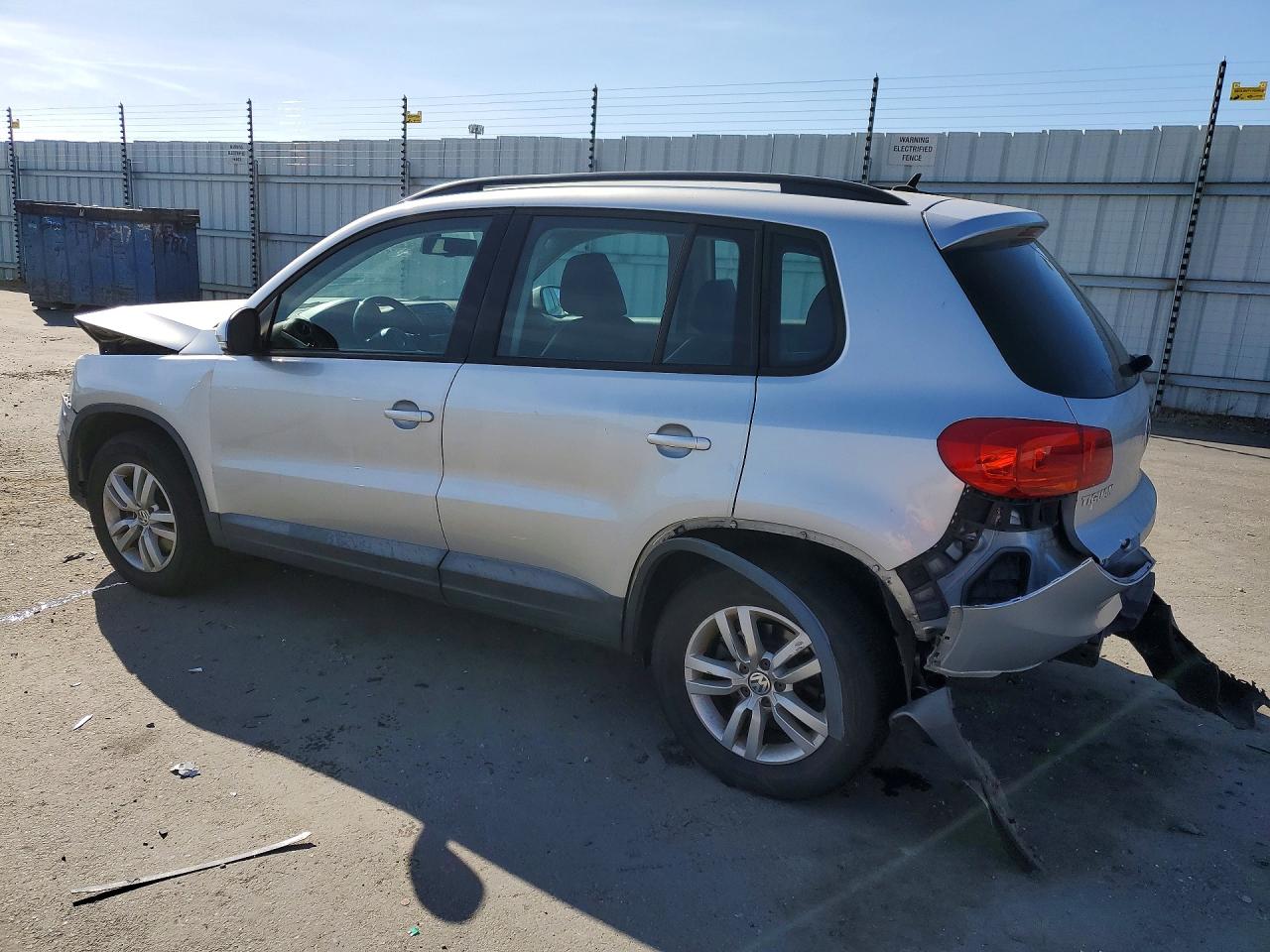 2016 VOLKSWAGEN TIGUAN