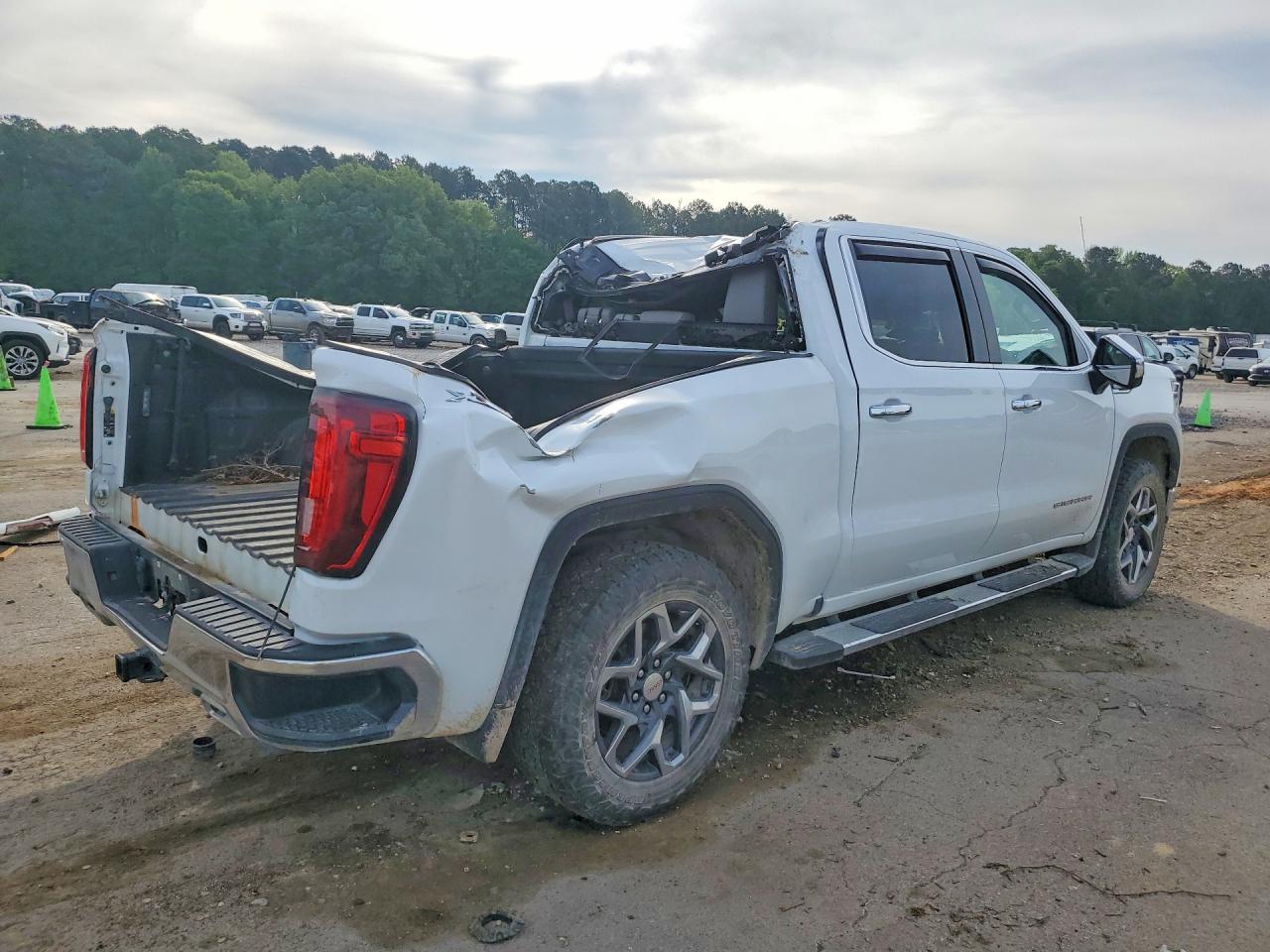 2023 GMC C/K/R1500