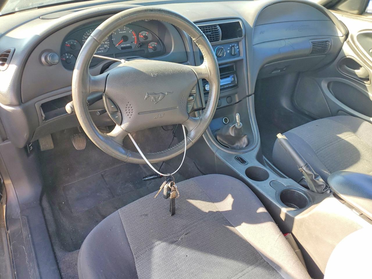2004 FORD MUSTANG