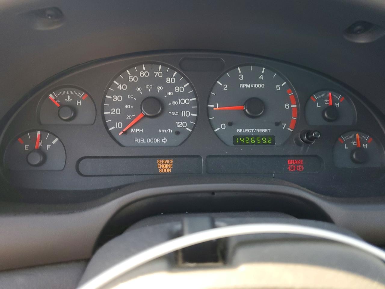 2004 FORD MUSTANG