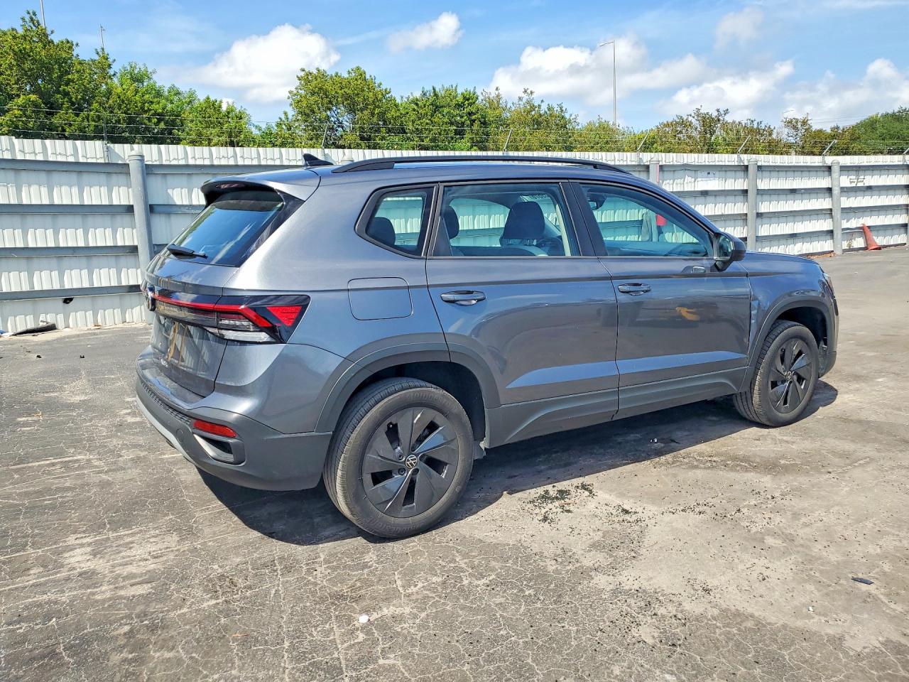 2025 VOLKSWAGEN 