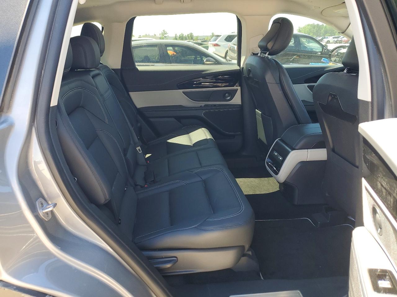 2025 LINCOLN NAUTILUS