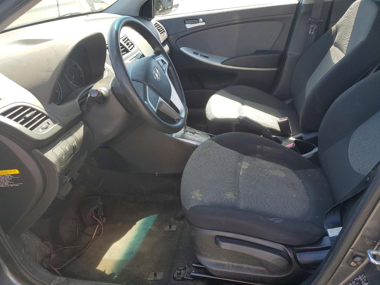 2012 HYUNDAI ACCENT