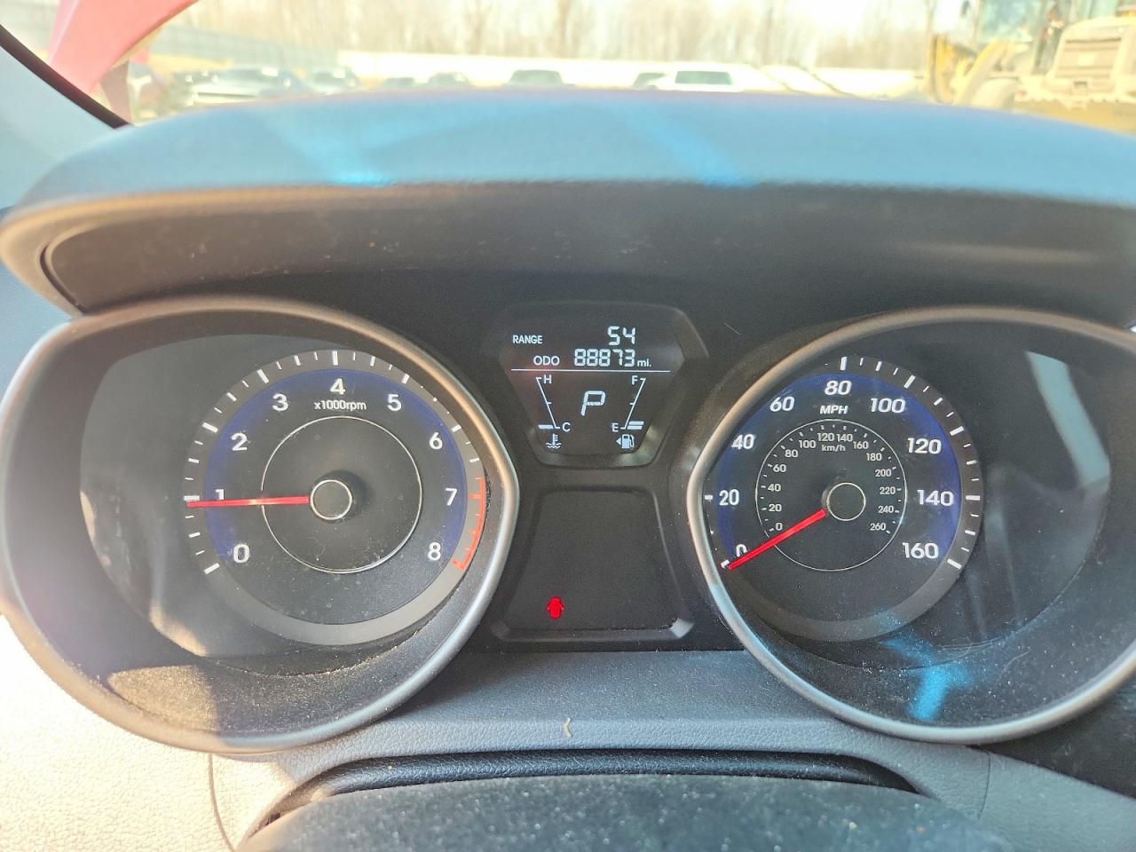 2013 HYUNDAI ELANTRA