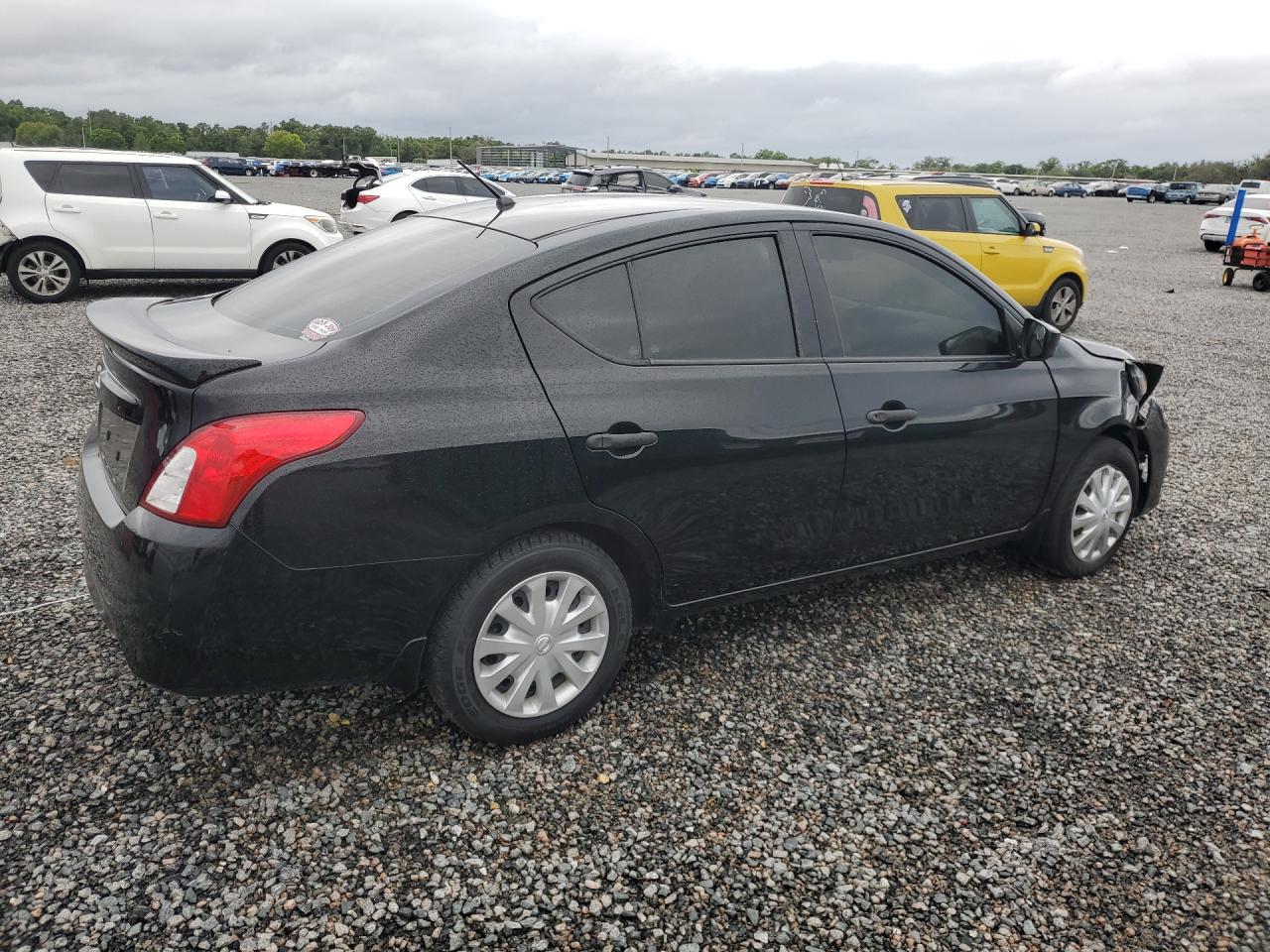 2019 NISSAN VERSA