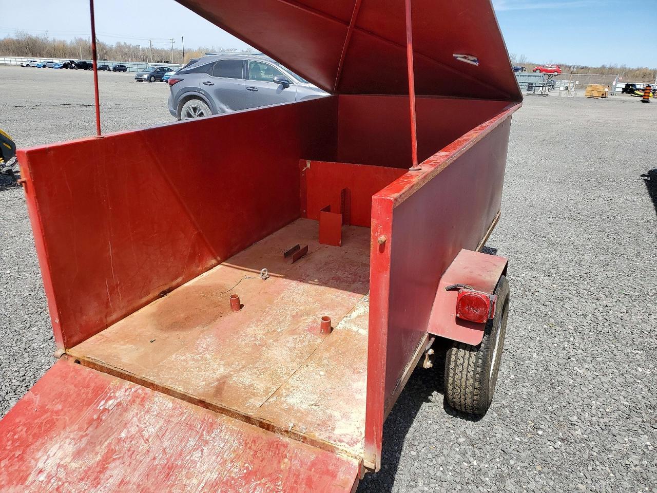 2001 TRAIL KING TRAILER