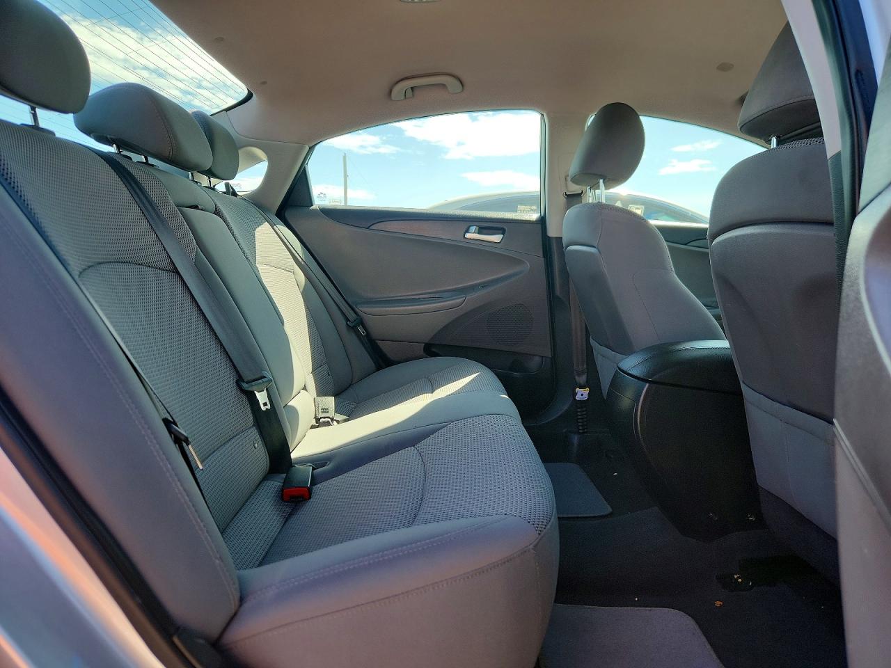 2012 HYUNDAI SONATA