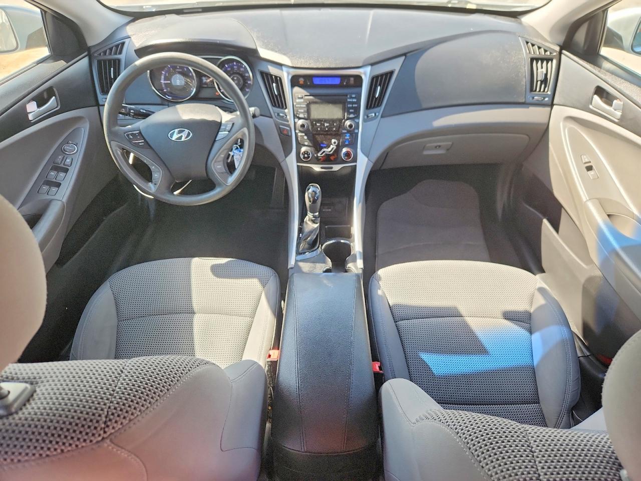 2012 HYUNDAI SONATA