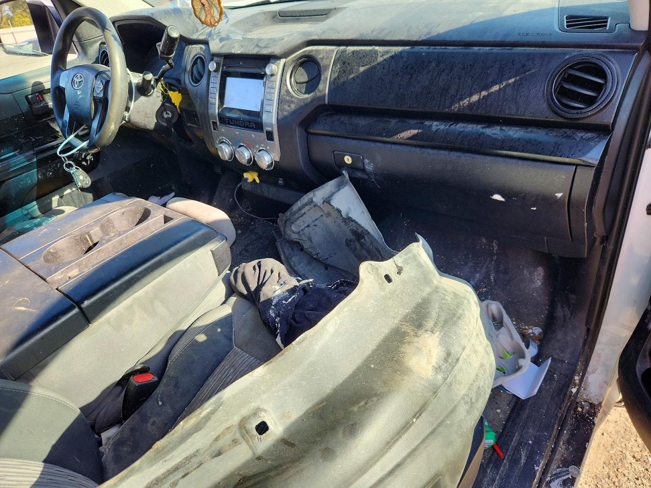2016 TOYOTA TUNDRA
