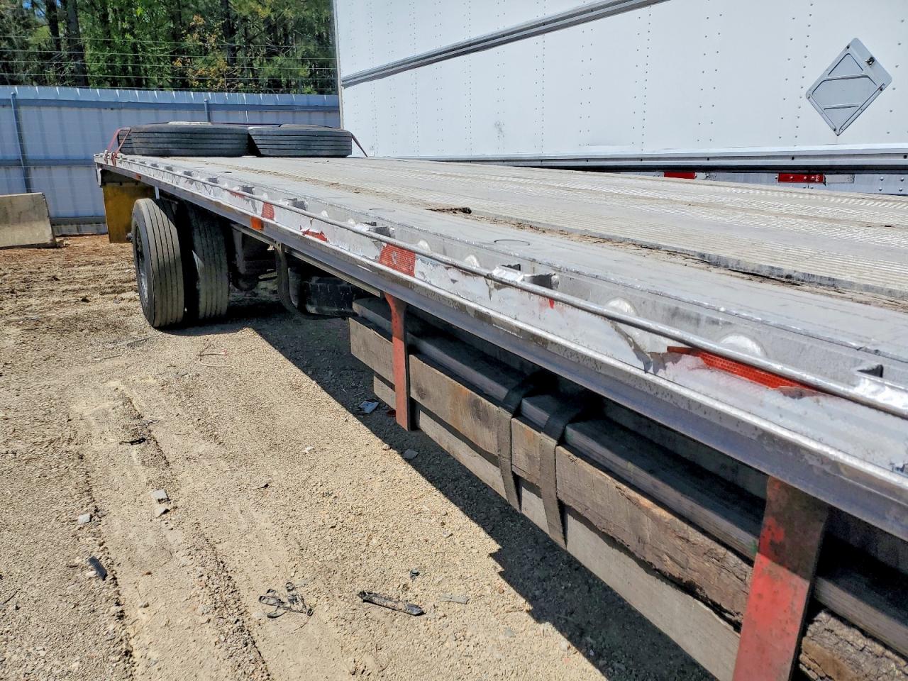 2000 EAST TEXAS LONG TRAILERS