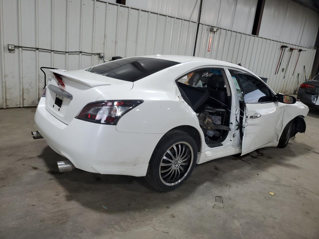 2012 NISSAN MAXIMA