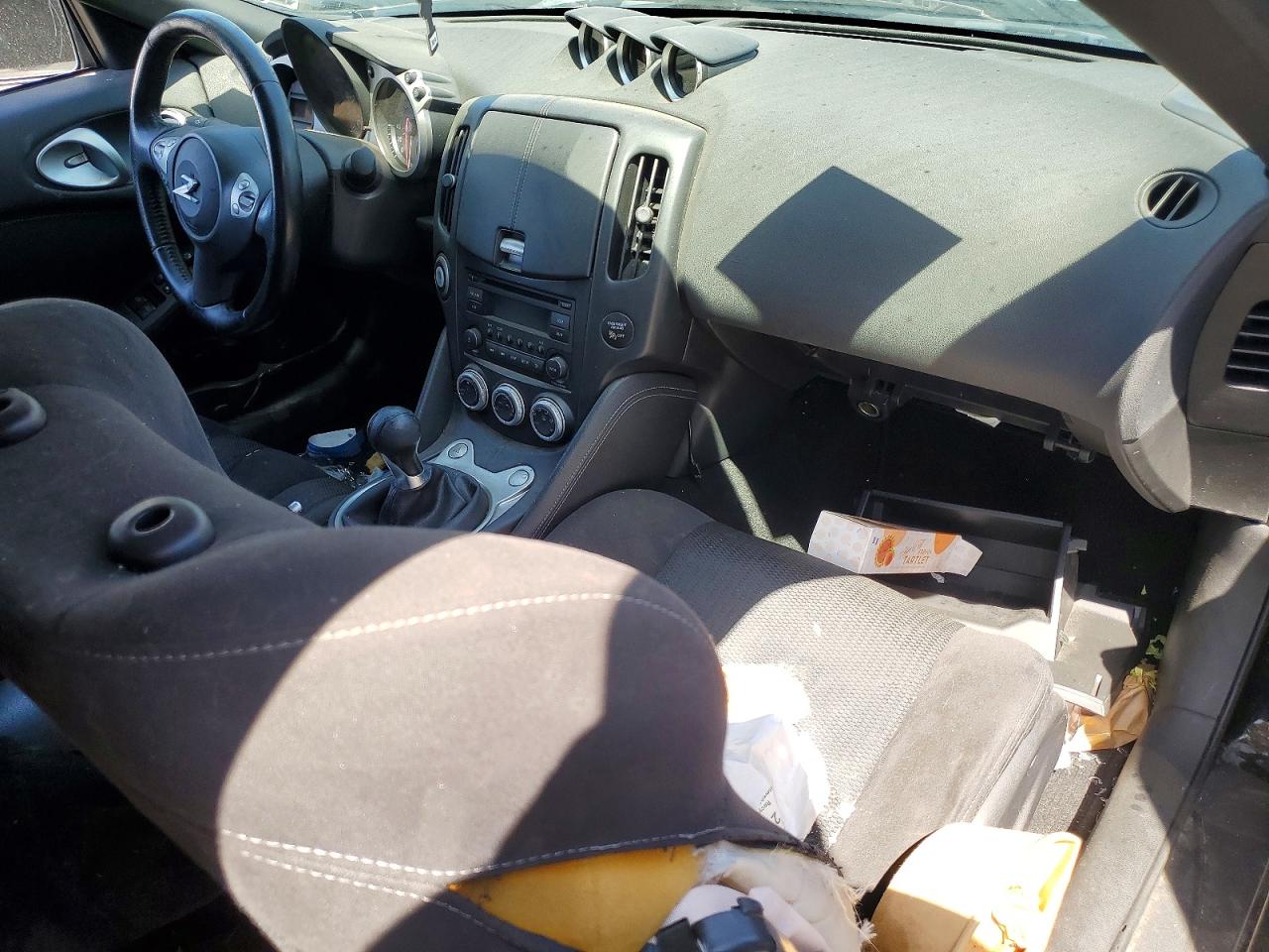 2017 NISSAN 370Z