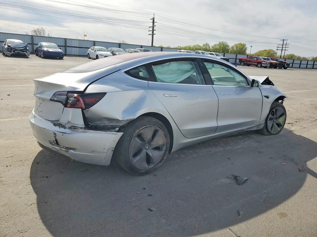 2018 TESLA MODEL 3