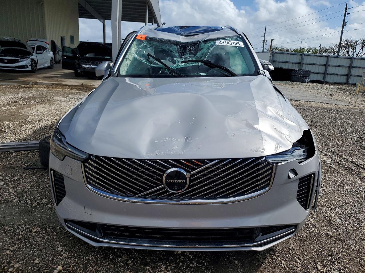 2025 VOLVO XC90