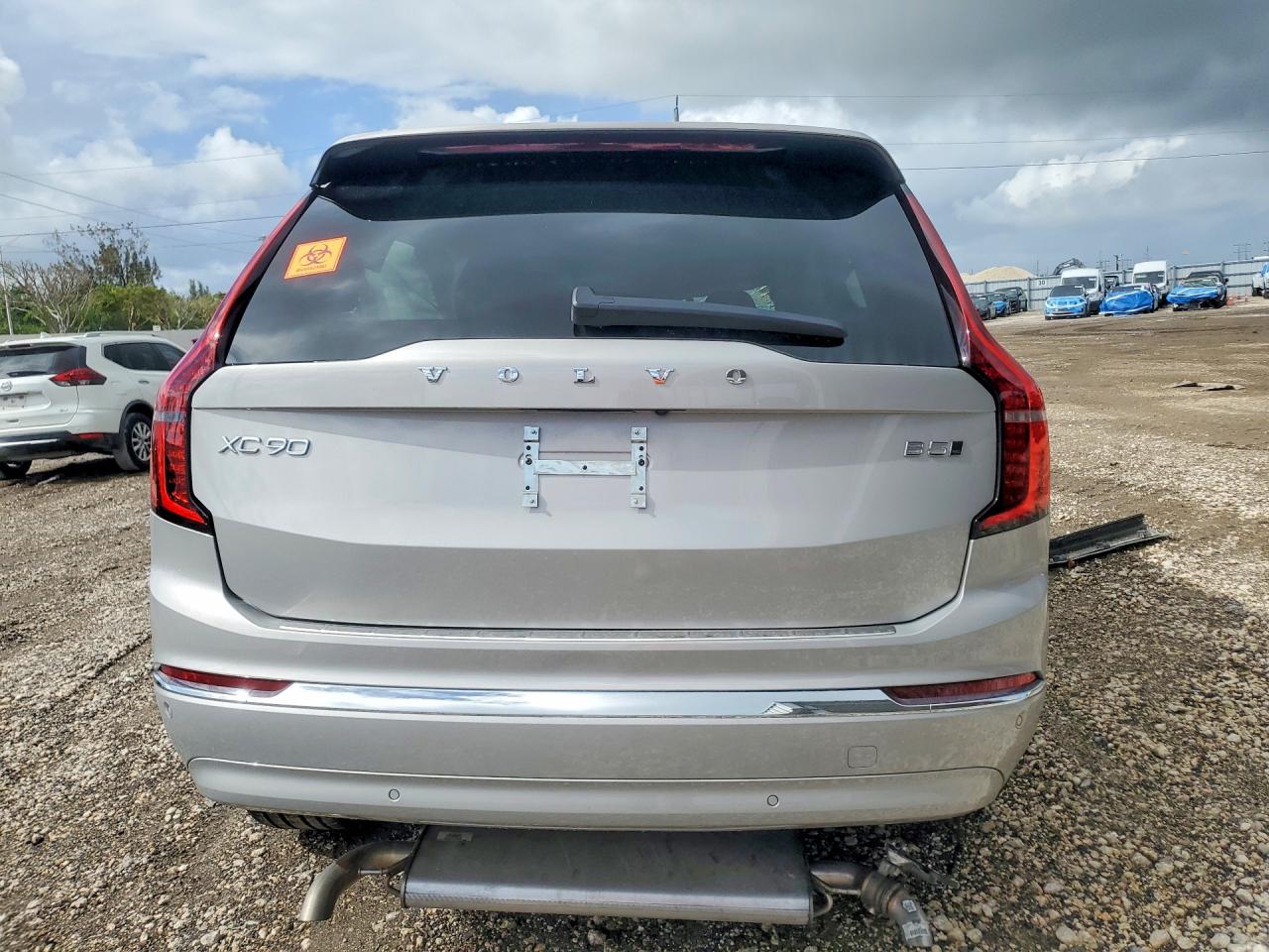 2025 VOLVO XC90