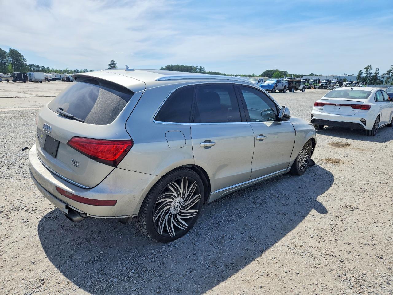 2015 AUDI Q5