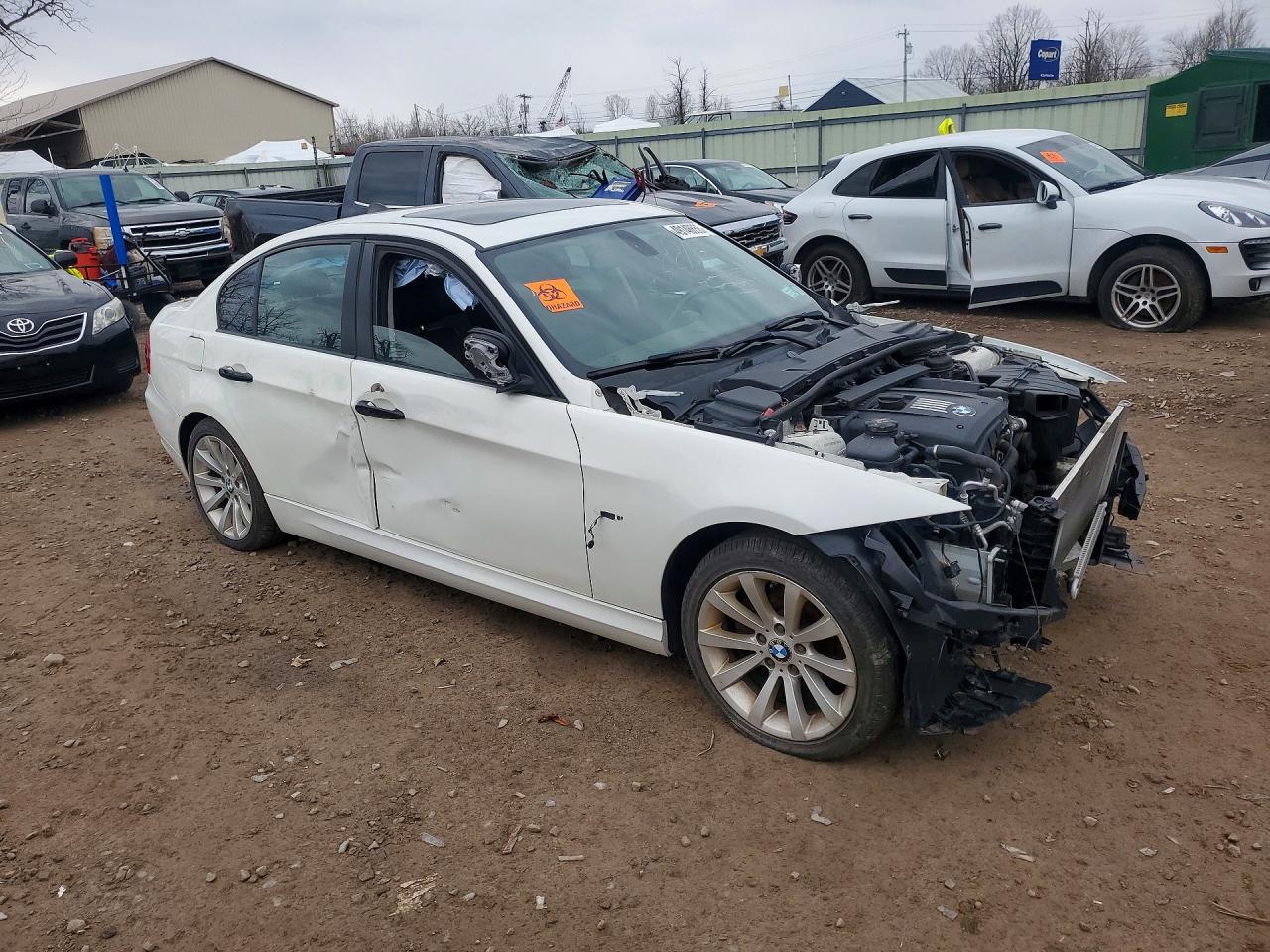 2011 BMW 3 SERIES