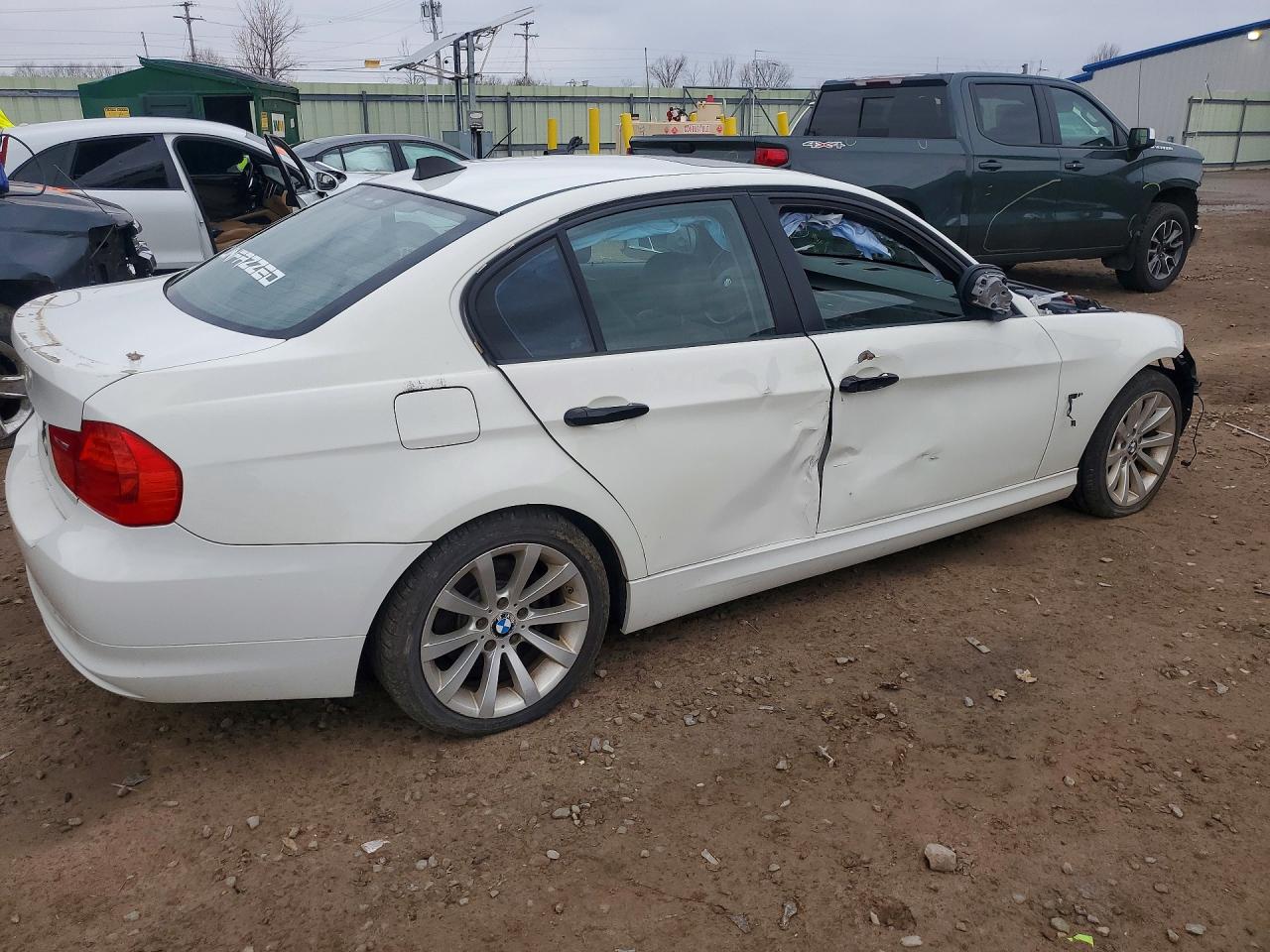 2011 BMW 3 SERIES