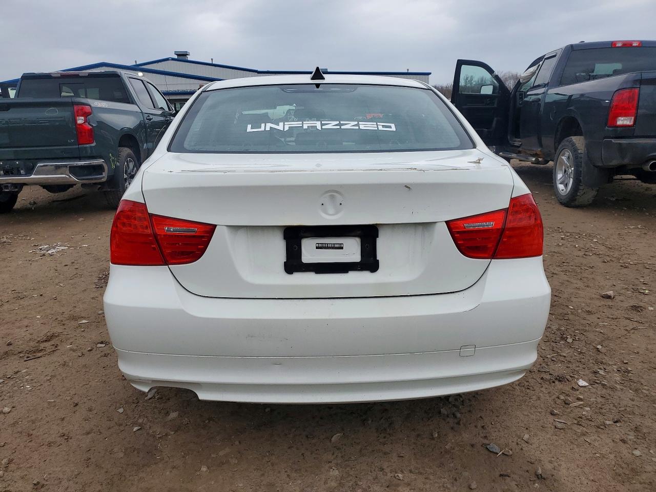 2011 BMW 3 SERIES